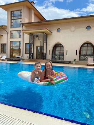 Гостиница Перчем Судак-1