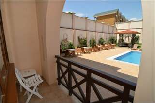 Гостиница Перчем Судак Люкс с балконом-3